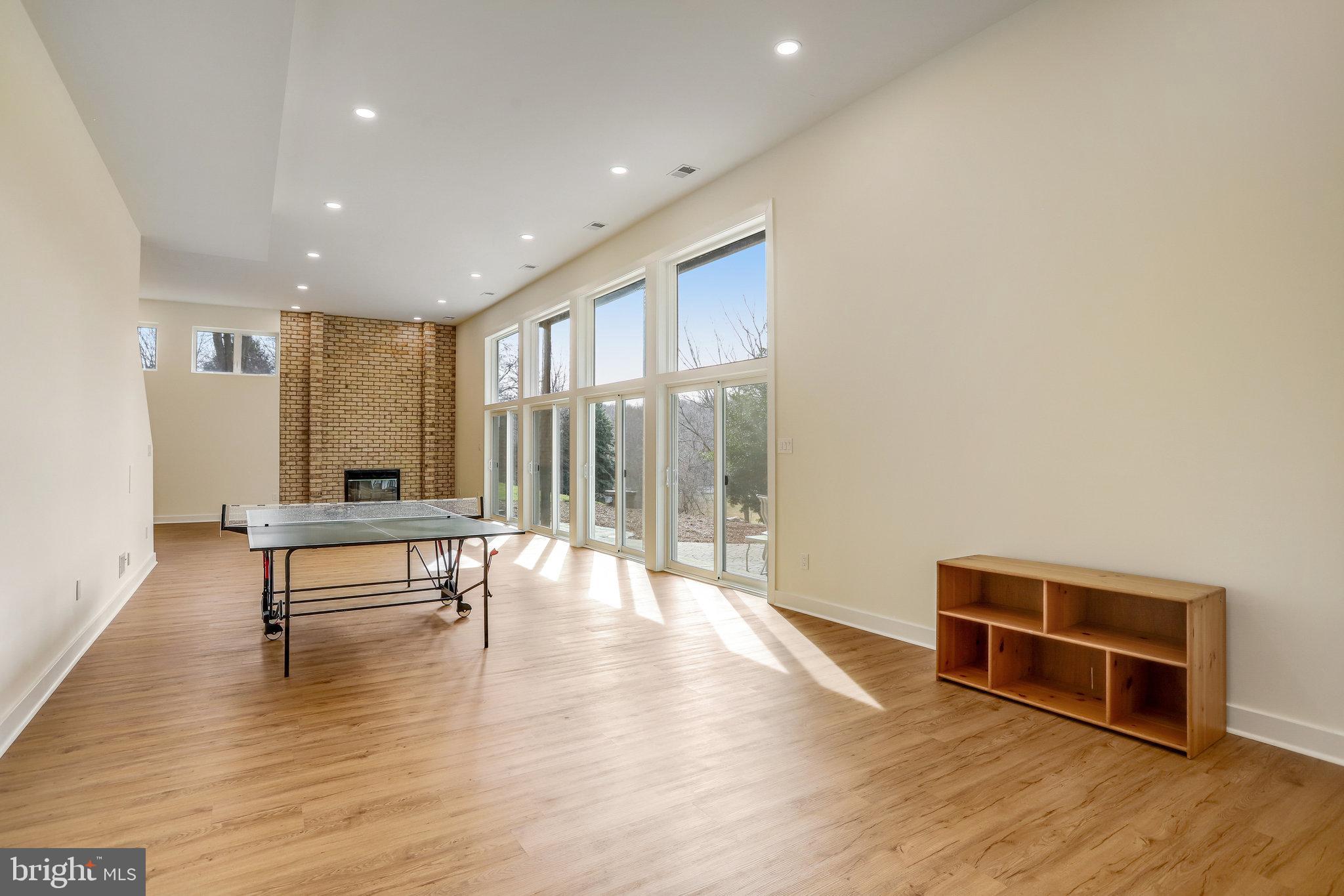 BEACH MILL DOWNS - Residential