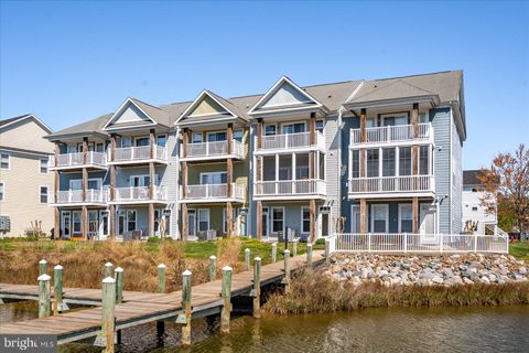 10900 HOLYSTONE LANE 102 BERLIN MD 21811