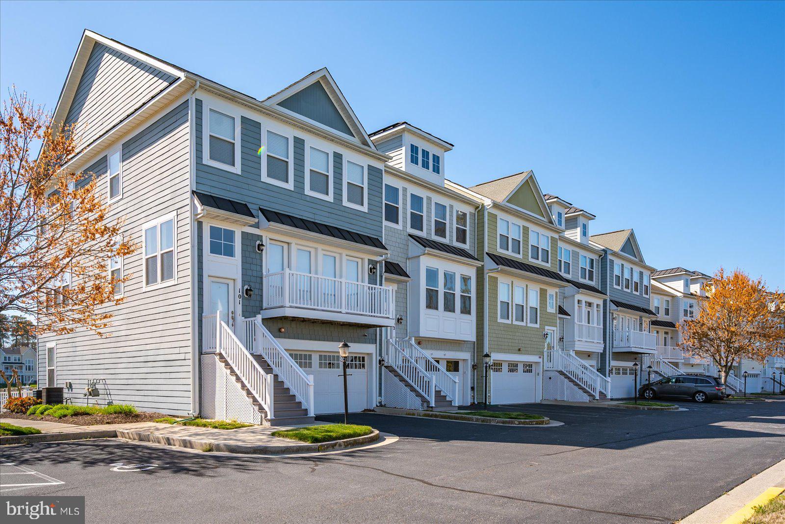 10900 HOLYSTONE LANE 102