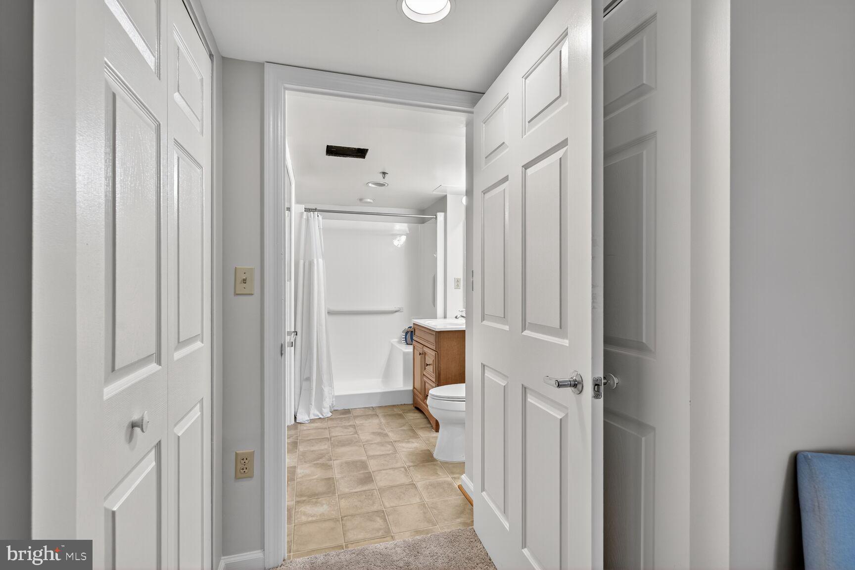 THE JEFFERSON - SUNRISE SENIOR LIVING - Residential