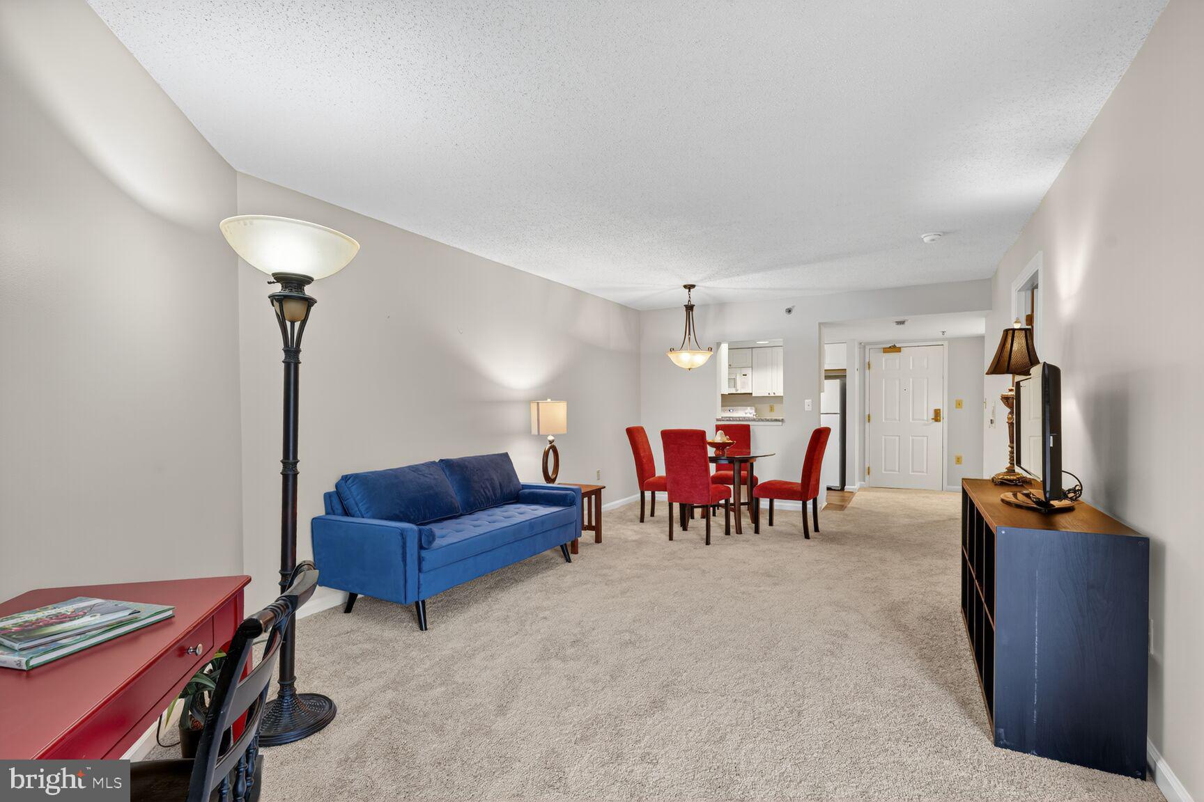 THE JEFFERSON - SUNRISE SENIOR LIVING - Residential