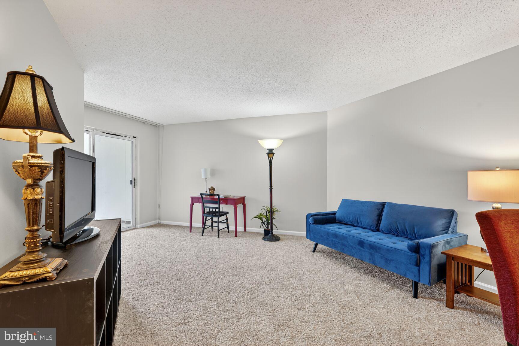 THE JEFFERSON - SUNRISE SENIOR LIVING - Residential