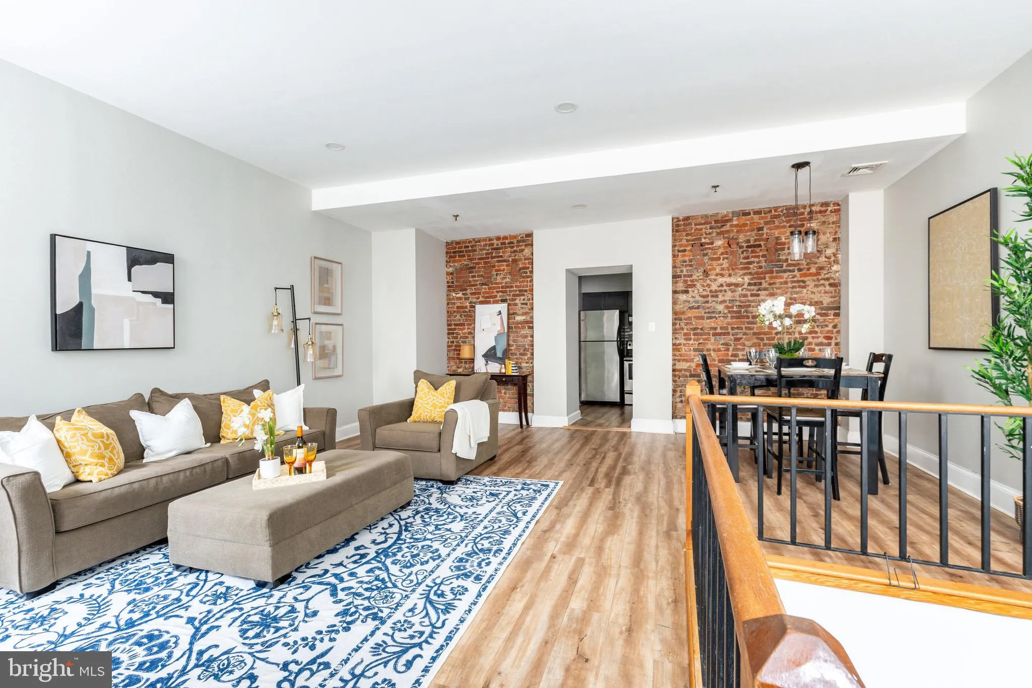 Philadelphia, Pennsylvania 19106, United States, 1 Bedroom Bedrooms, ,2 BathroomsBathrooms,Residential,Pending,15756