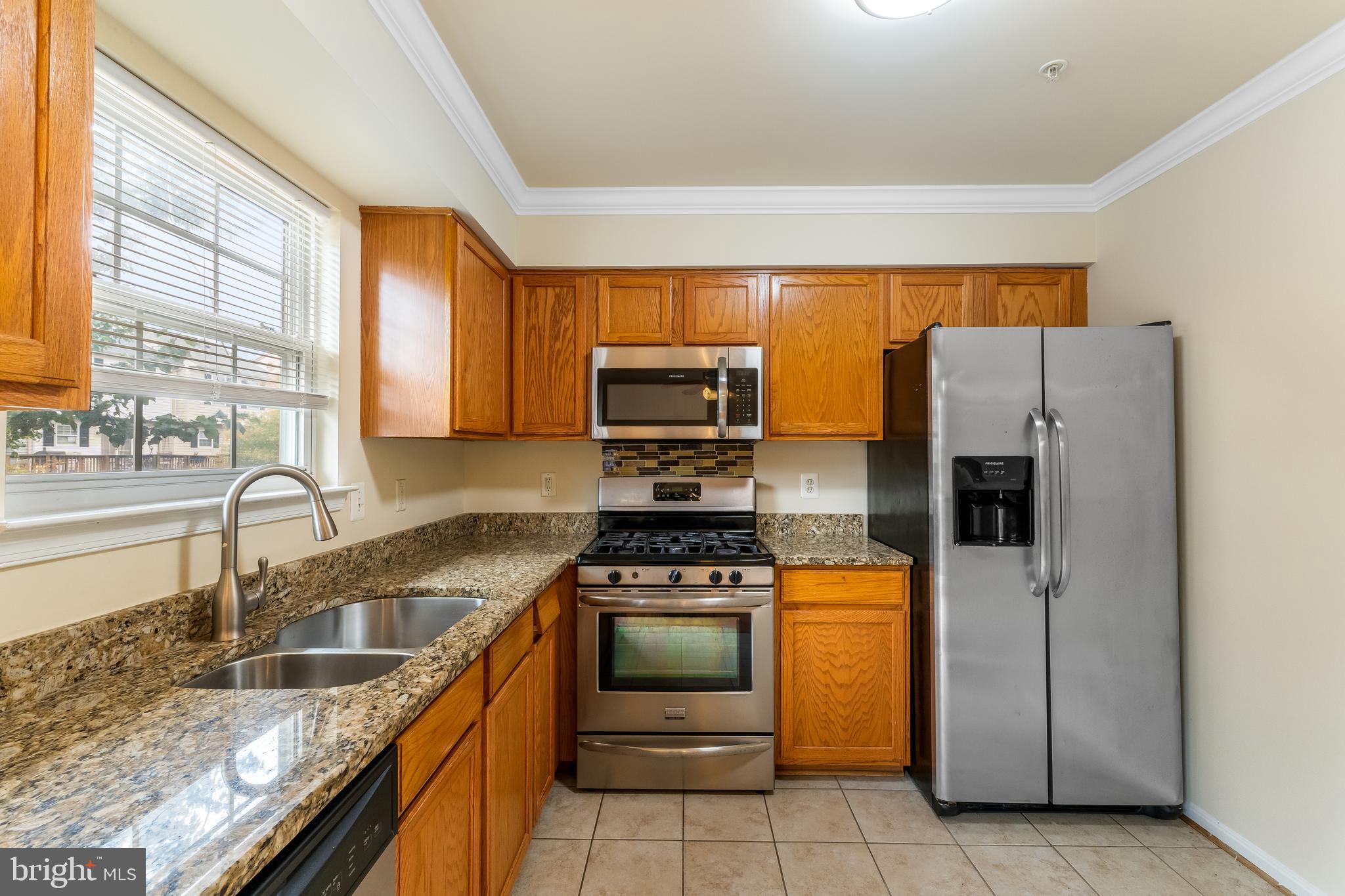 COLONY SQUARE - Residential Lease