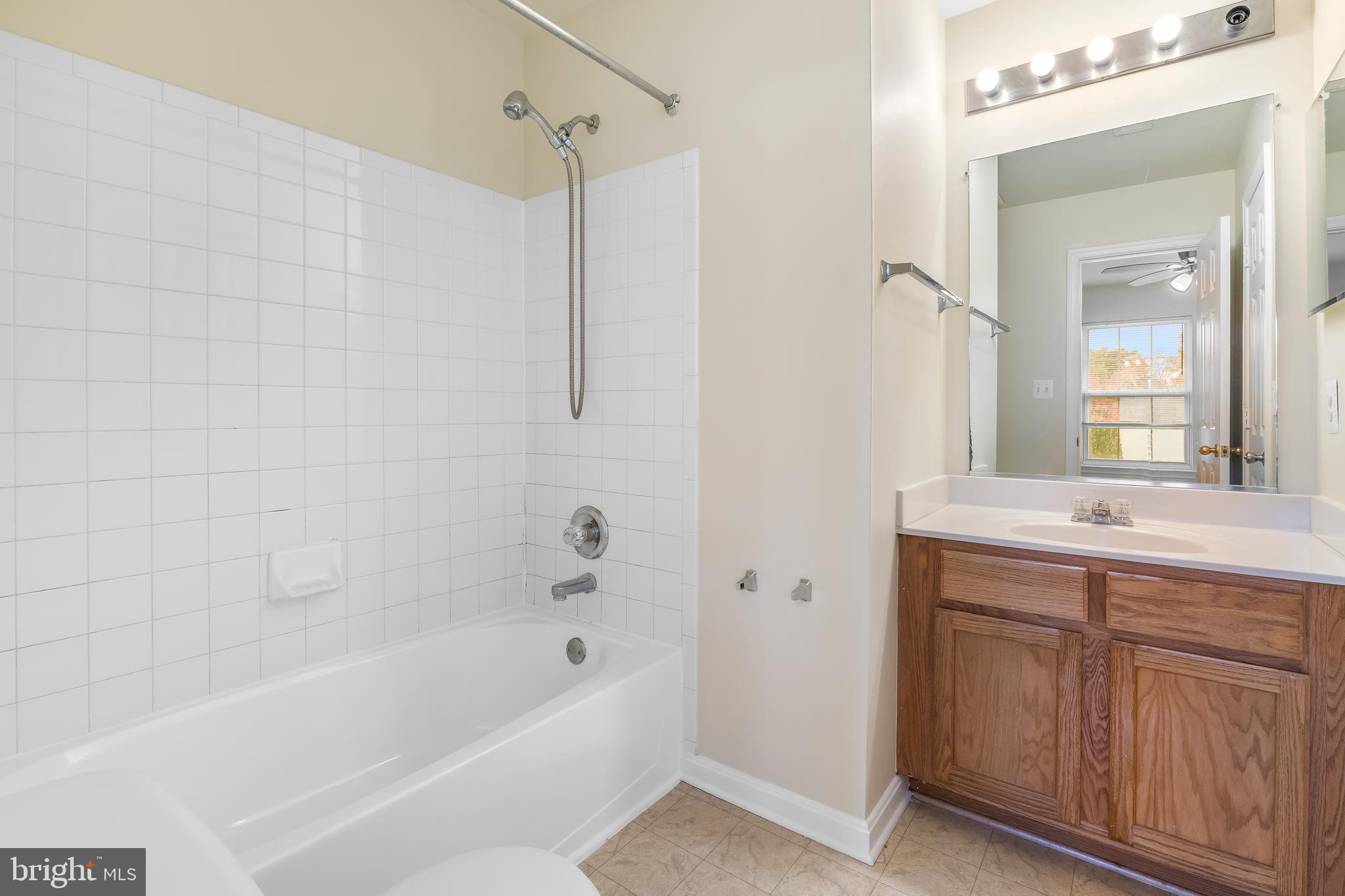 COLONY SQUARE - Residential Lease