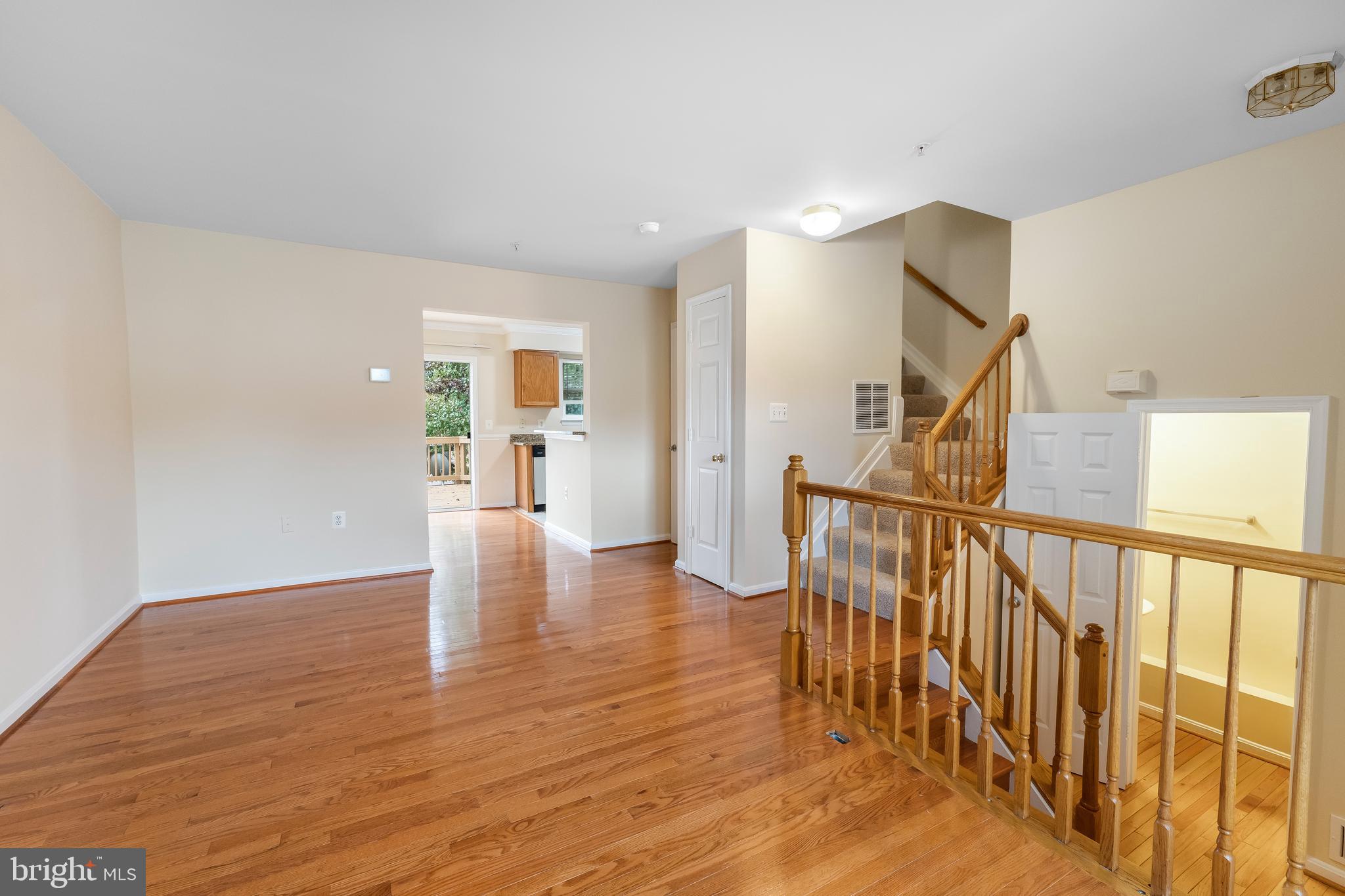 COLONY SQUARE - Residential Lease