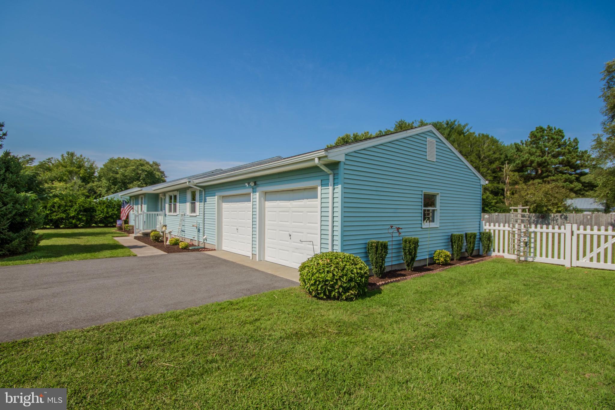 5653 ARGYLE DRIVE
