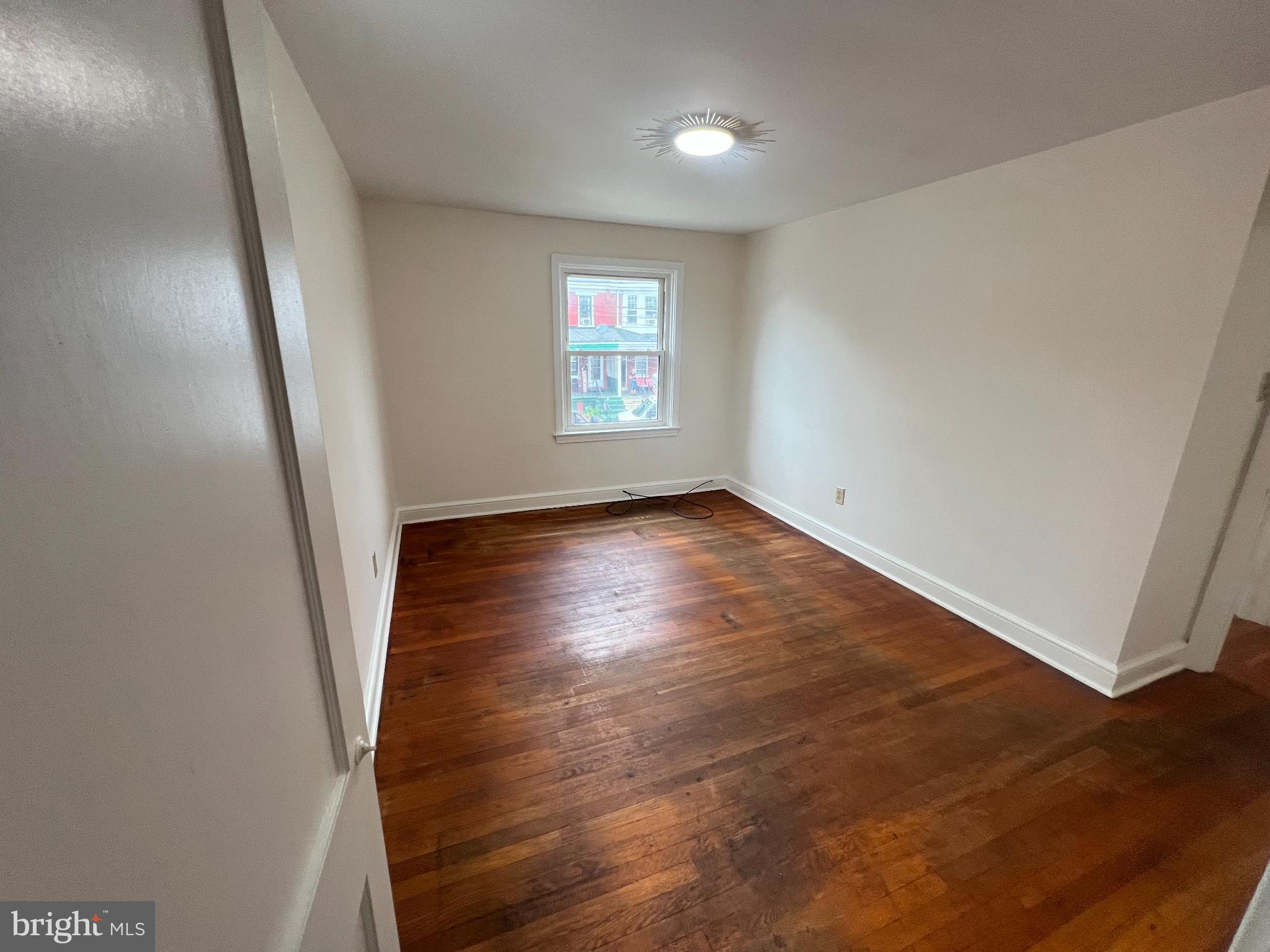 7TH WARD - Residential