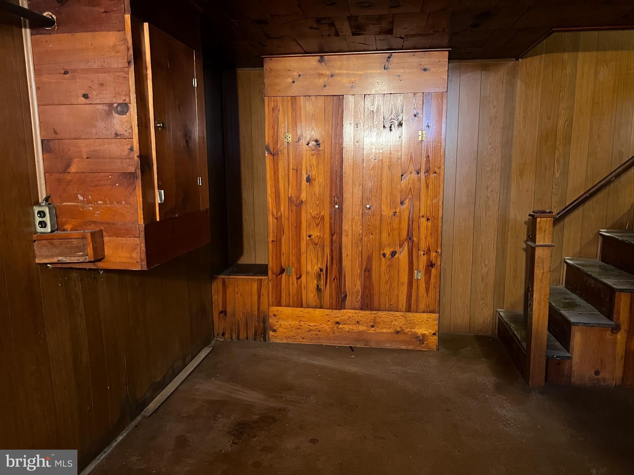 7TH WARD - Residential