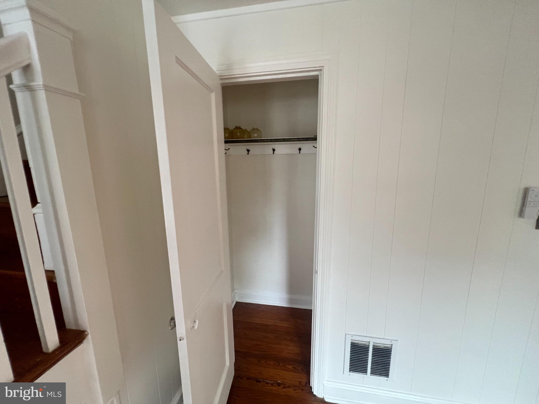 7TH WARD - Residential