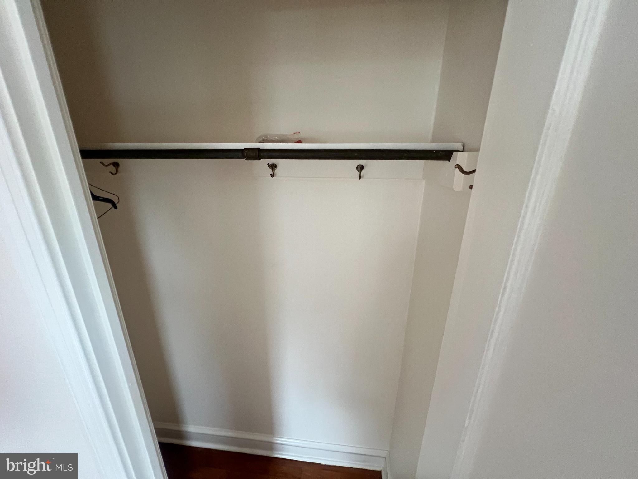 7TH WARD - Residential