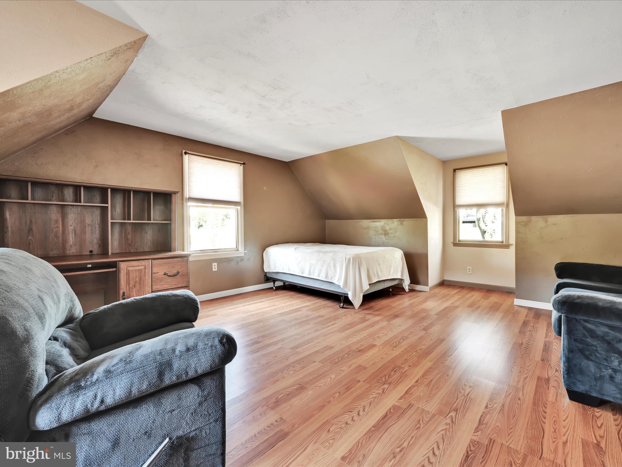 POTTSVILLE - Residential