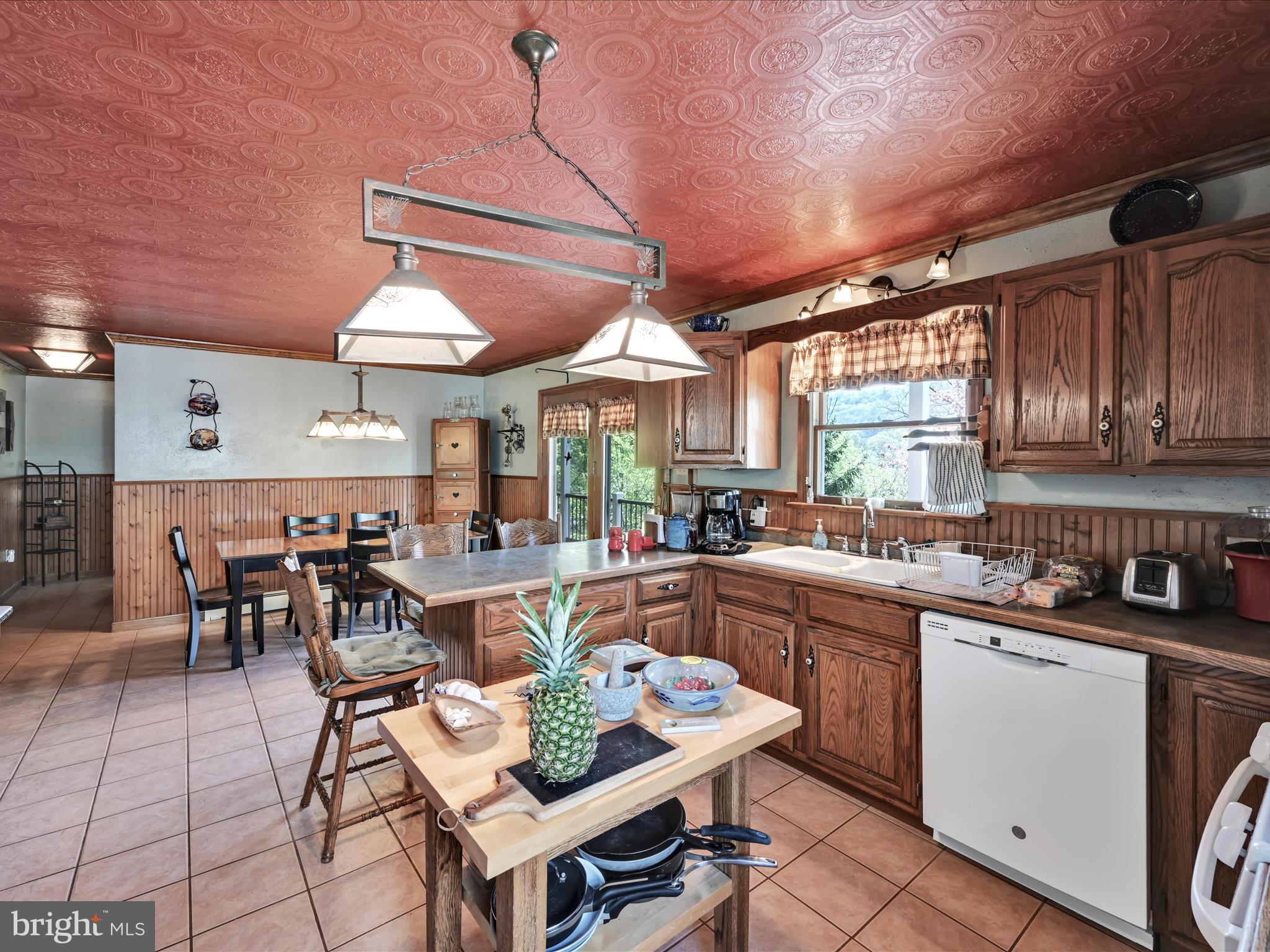 POTTSVILLE - Residential