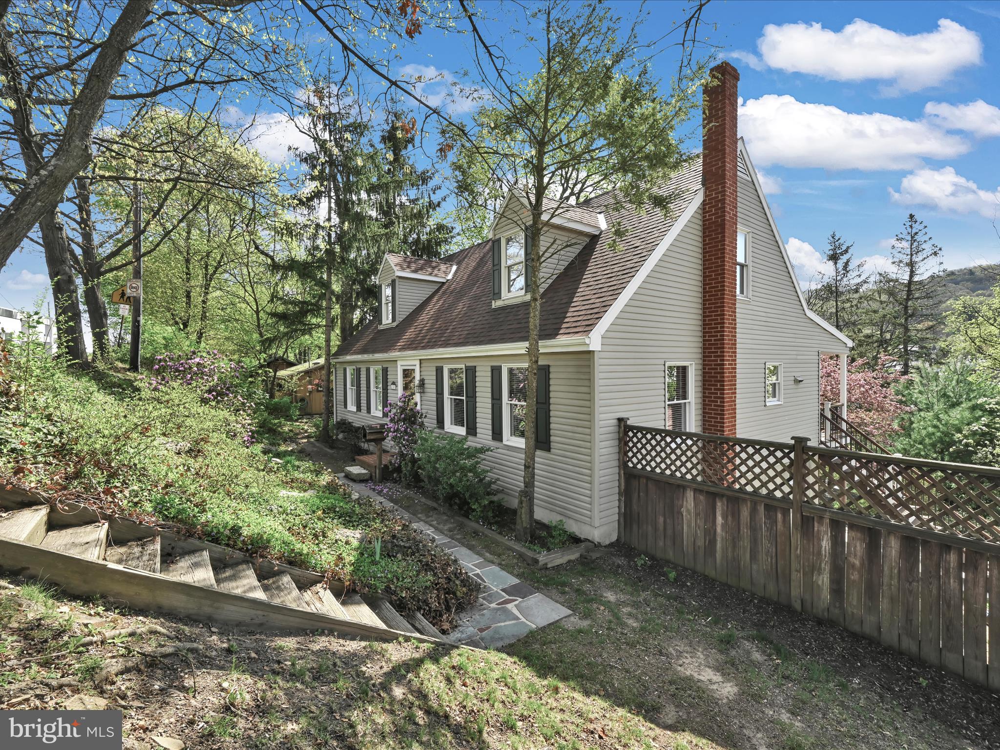 POTTSVILLE - Residential