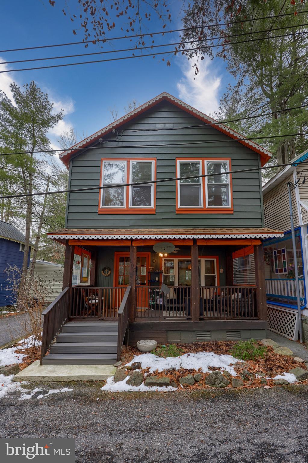 CAMP MEETING - Residential