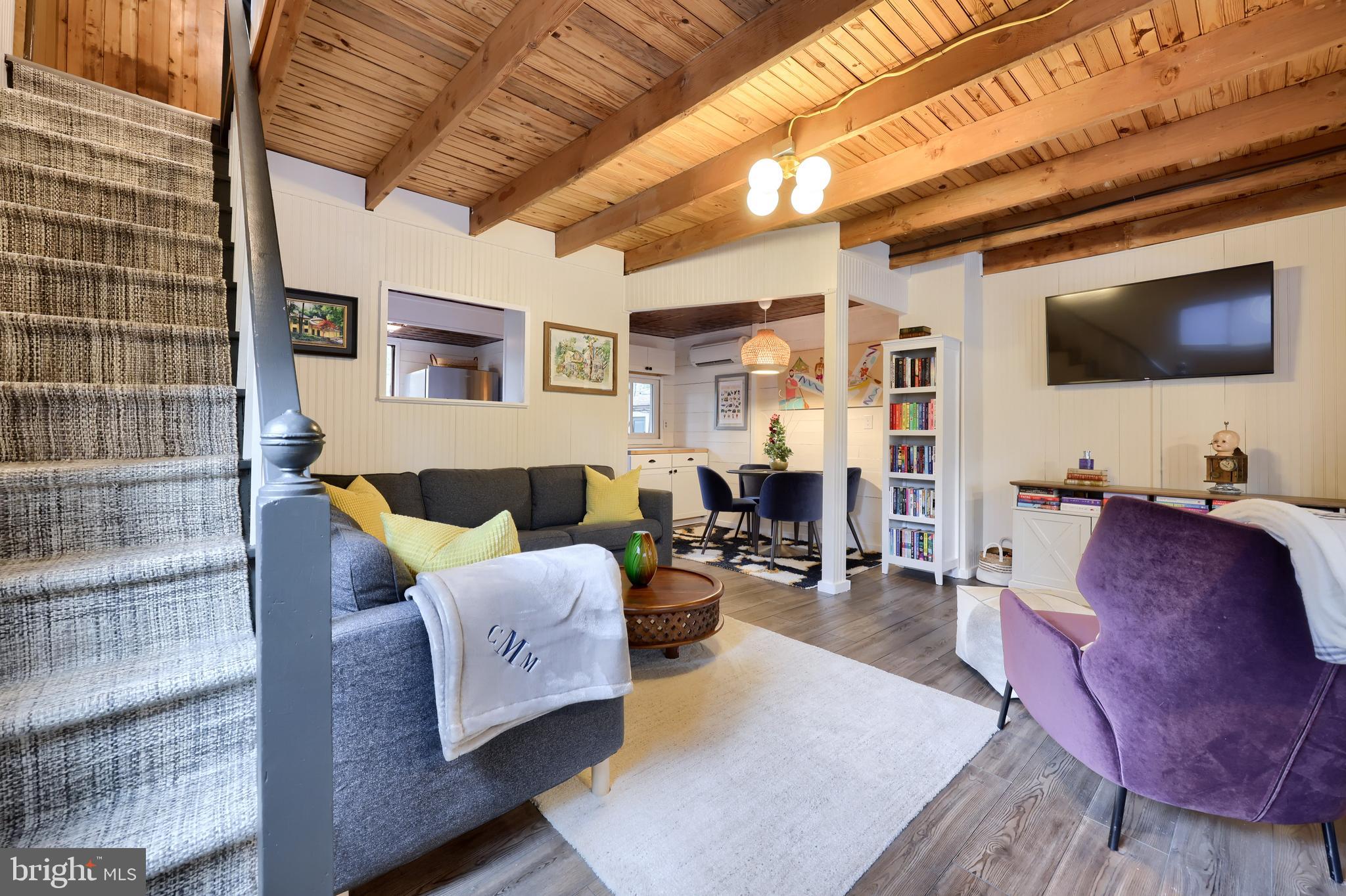 CAMP MEETING - Residential