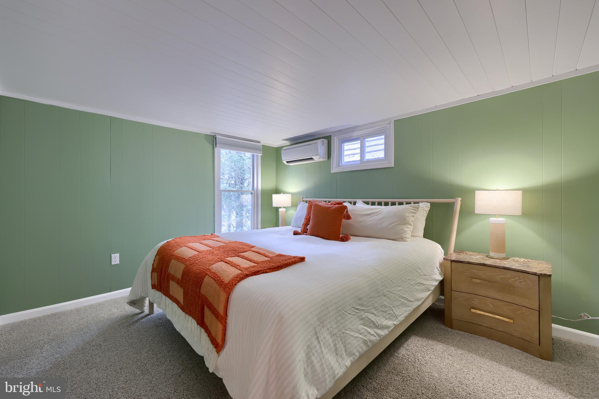 CAMP MEETING - Residential