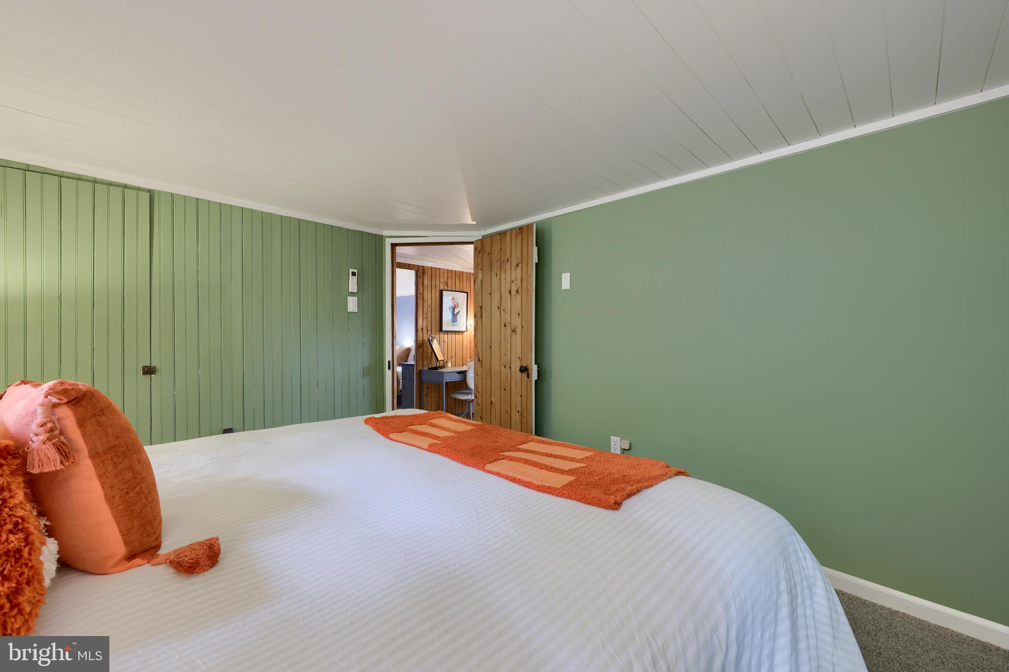 CAMP MEETING - Residential