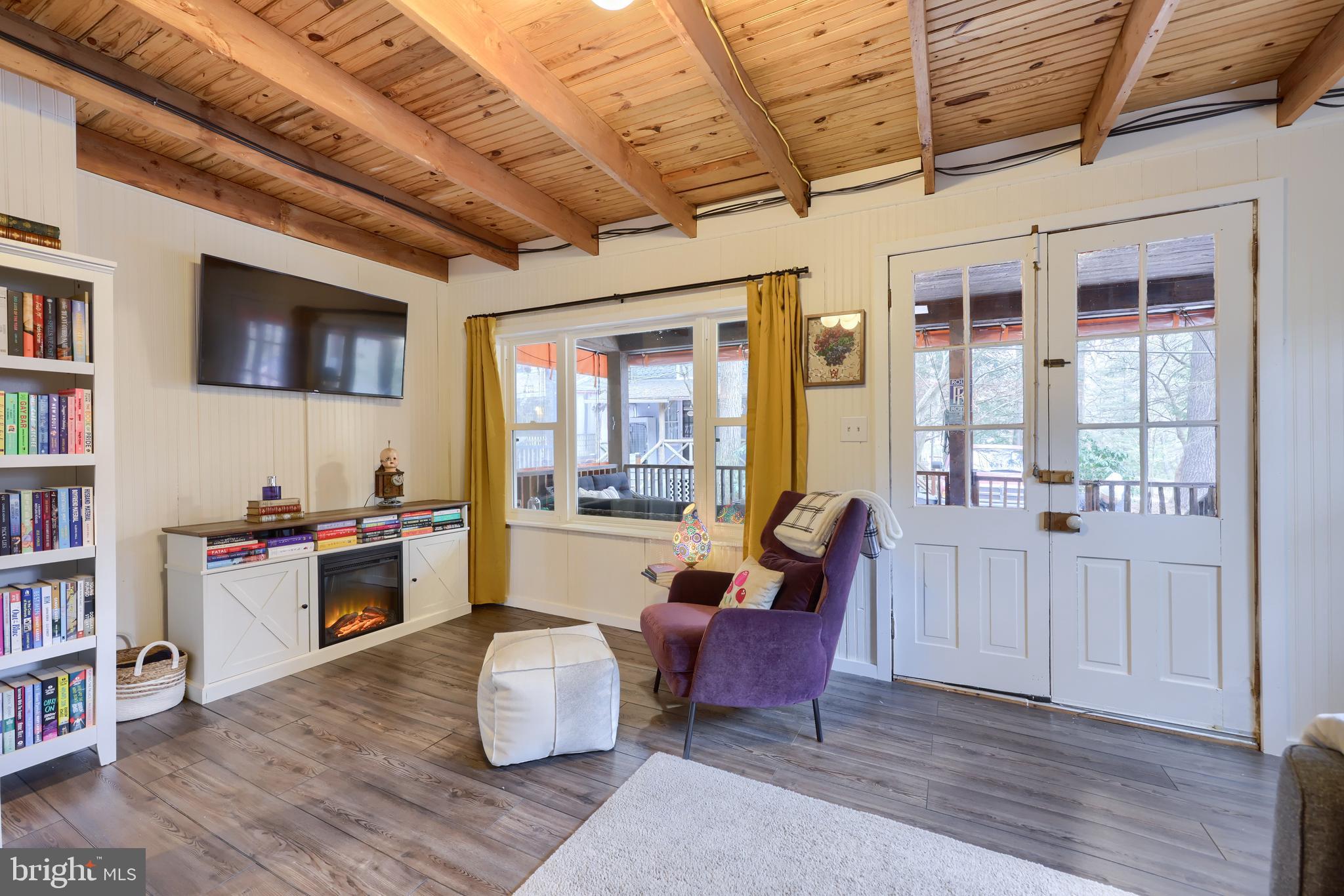 CAMP MEETING - Residential