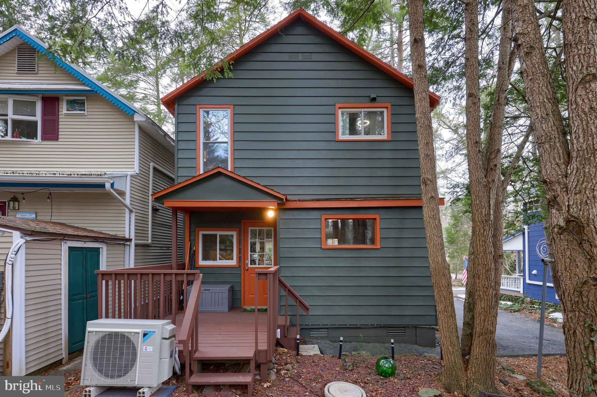 CAMP MEETING - Residential