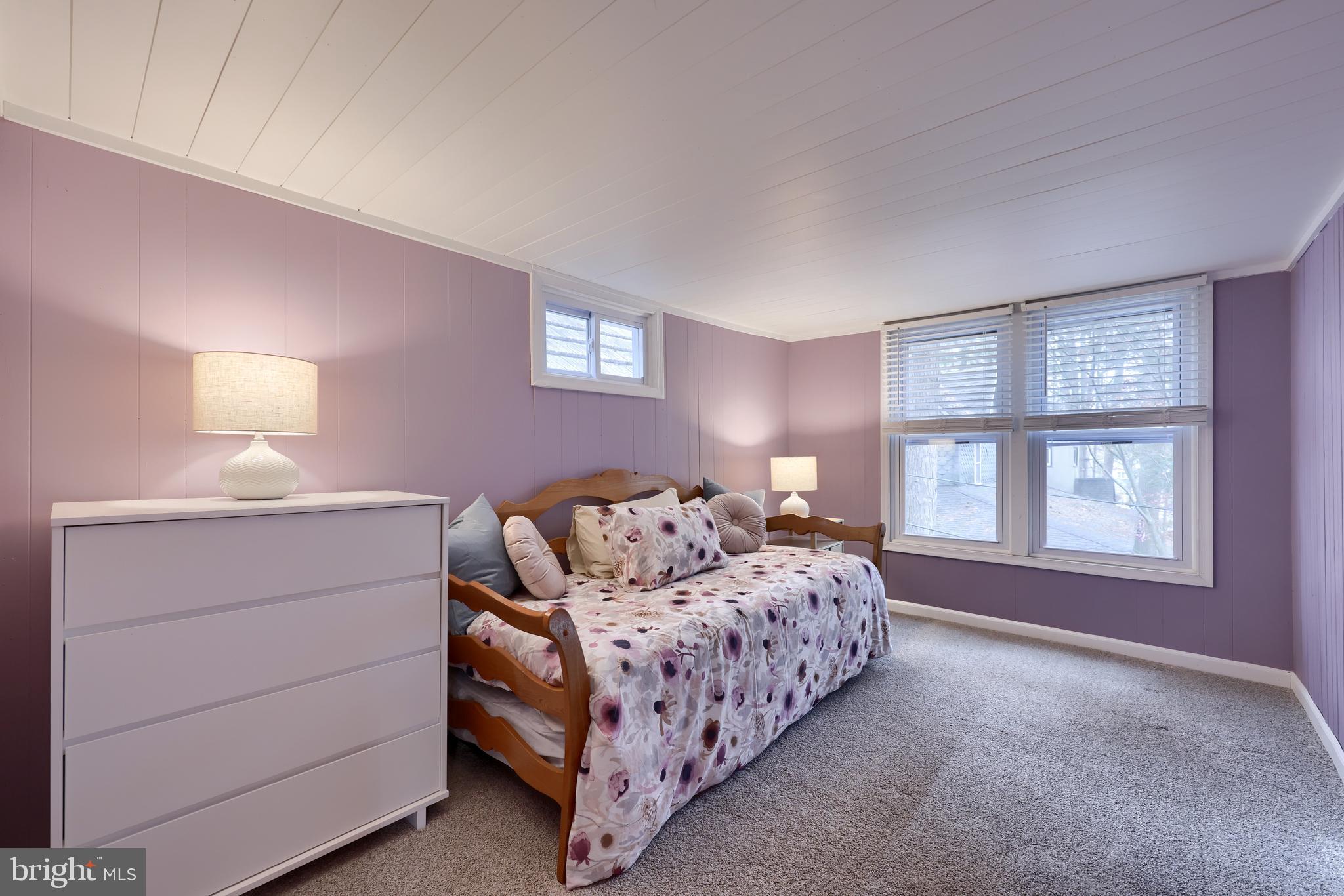 CAMP MEETING - Residential