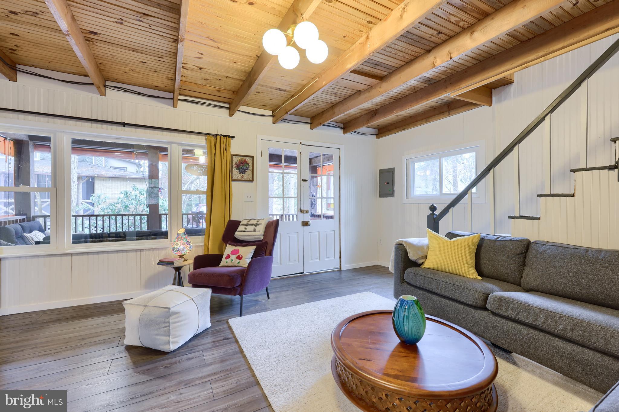 CAMP MEETING - Residential