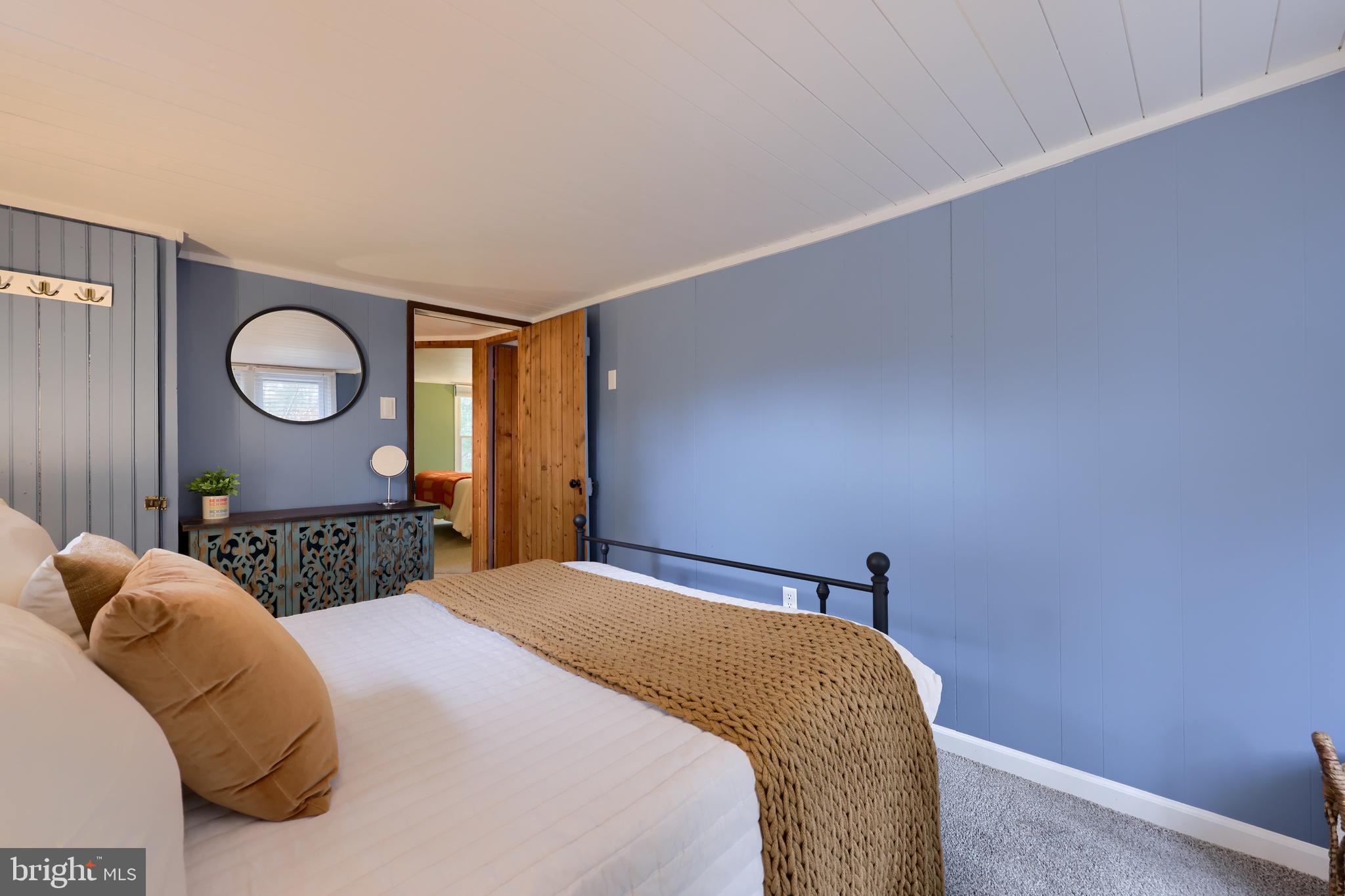 CAMP MEETING - Residential