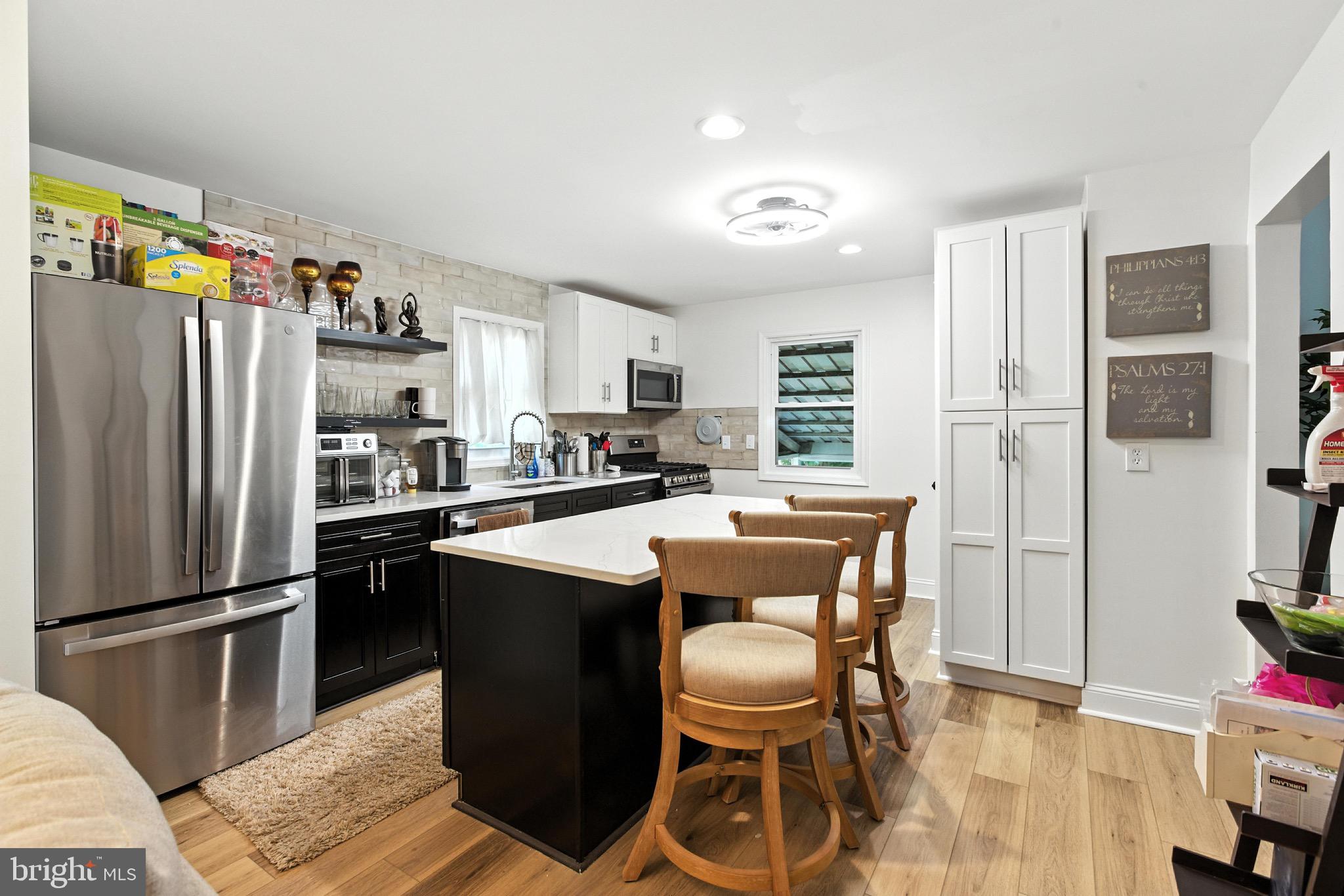 COLUMBIA PARK - Residential