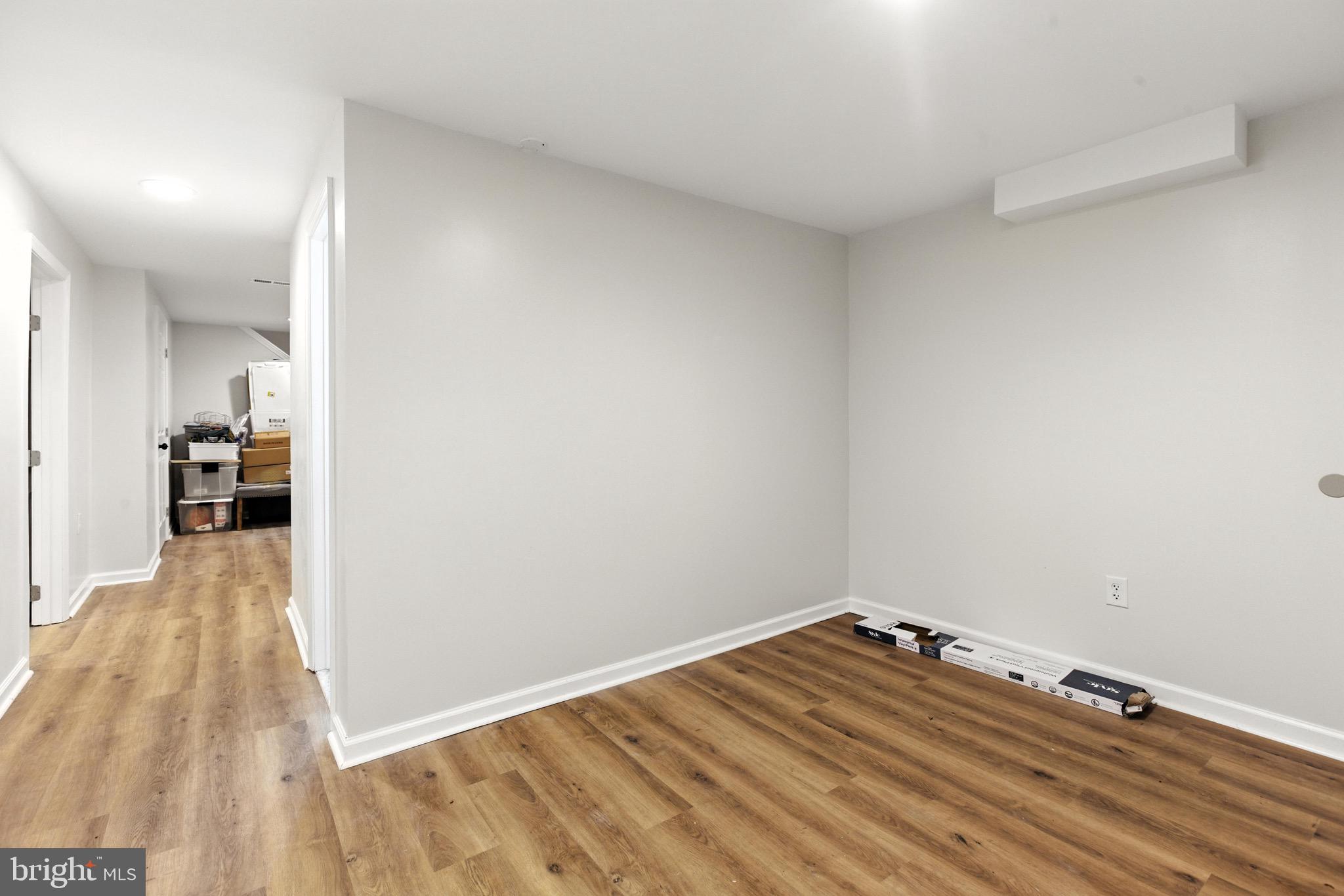 COLUMBIA PARK - Residential