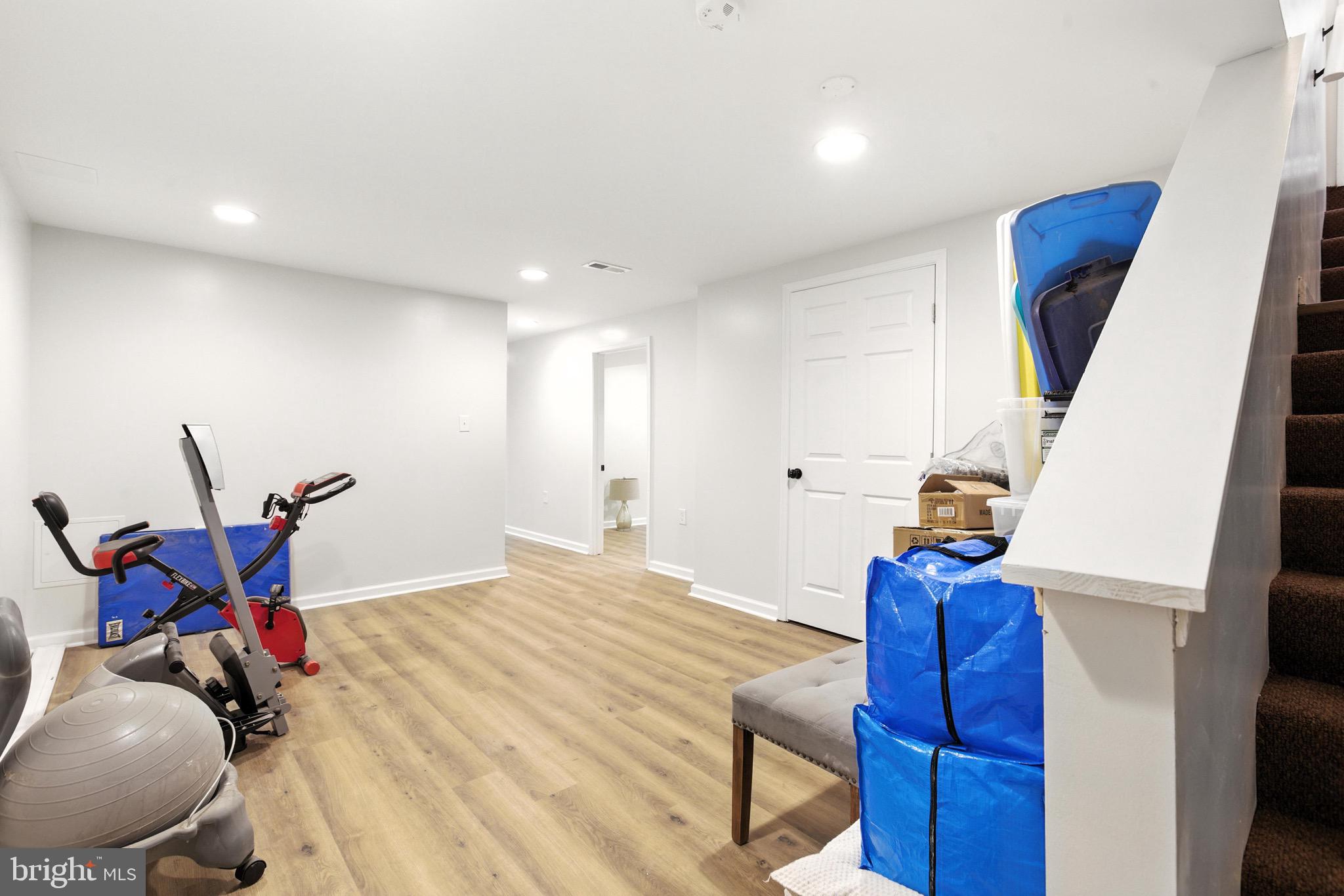 COLUMBIA PARK - Residential