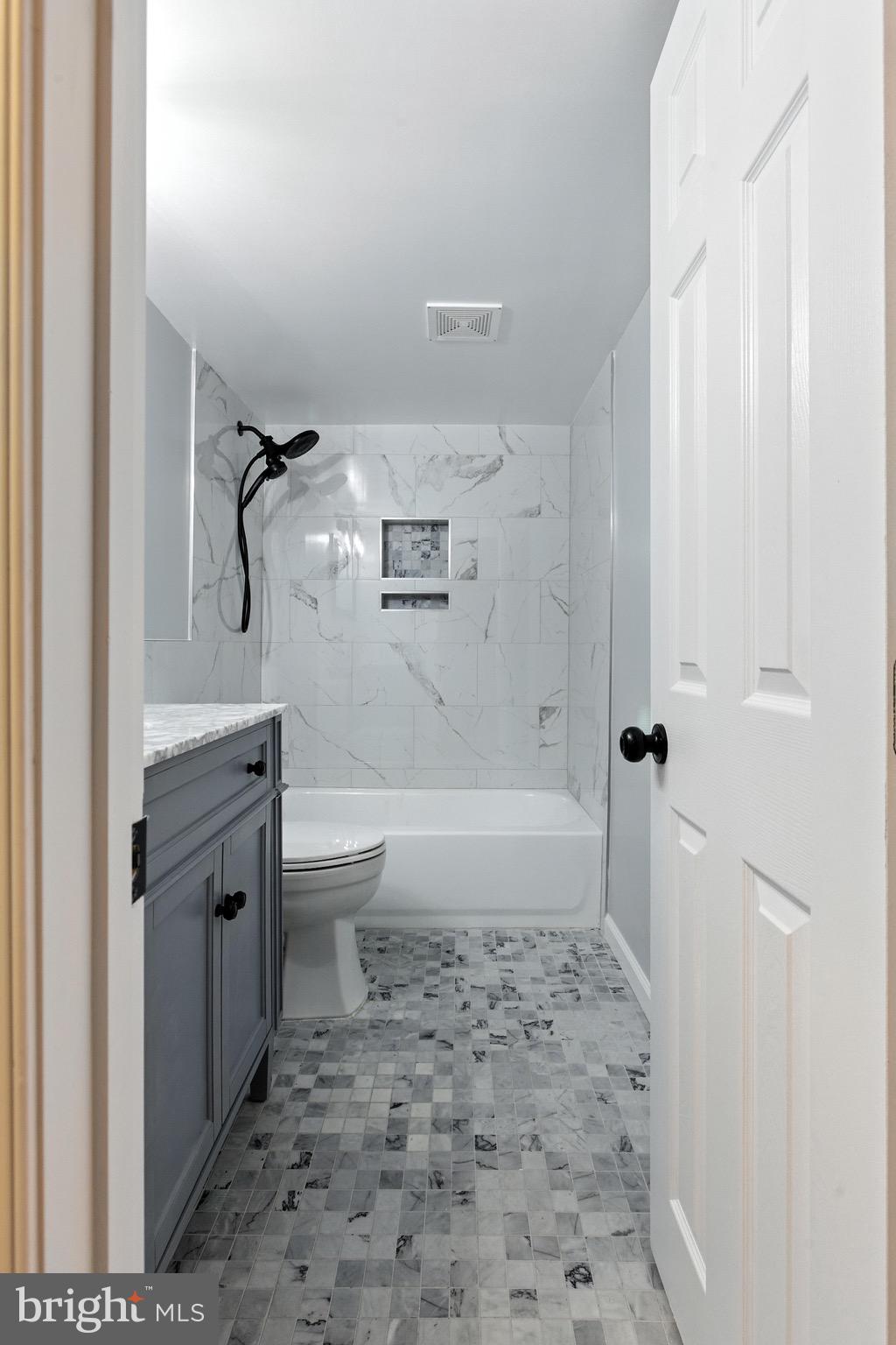 COLUMBIA PARK - Residential