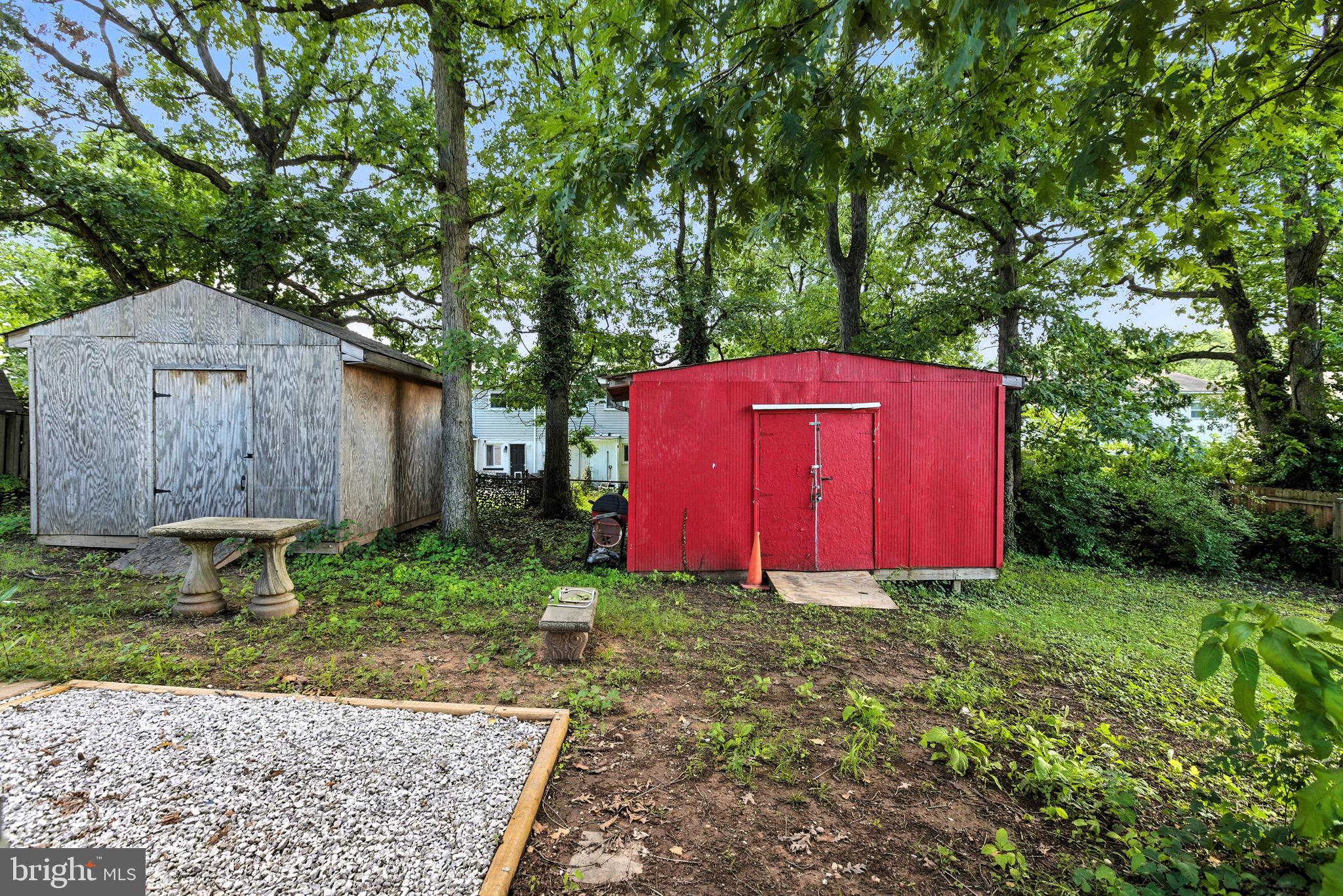 COLUMBIA PARK - Residential