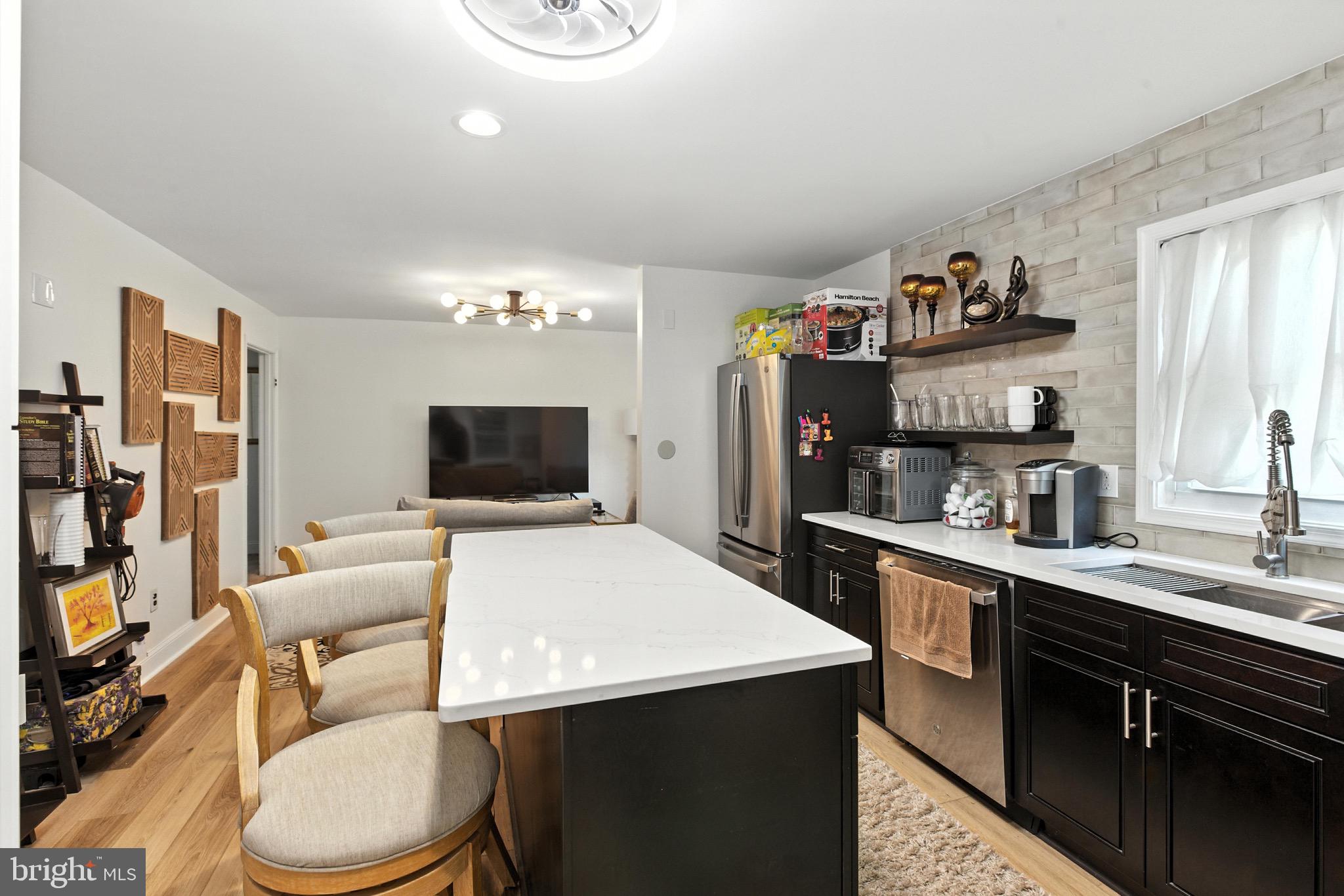 COLUMBIA PARK - Residential