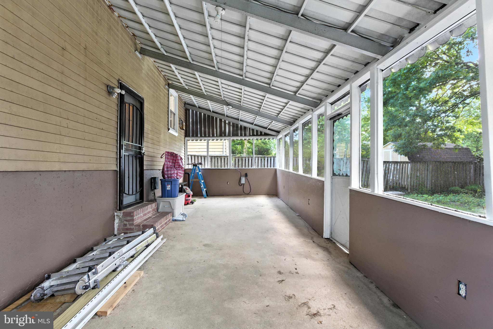 COLUMBIA PARK - Residential