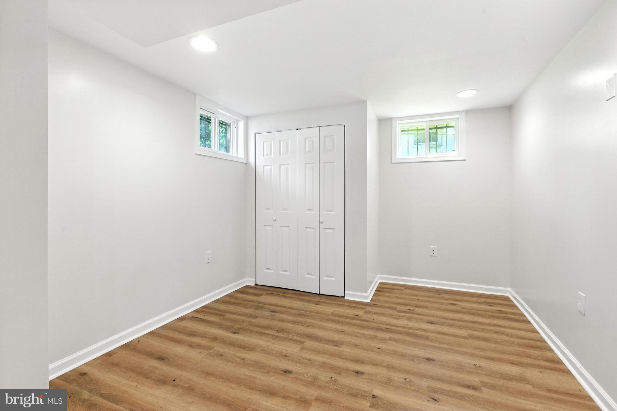 COLUMBIA PARK - Residential