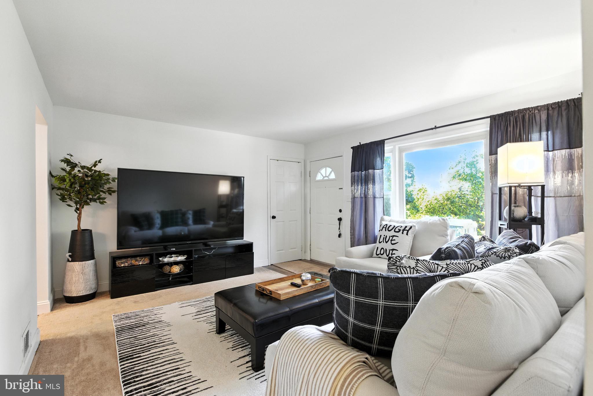 COLUMBIA PARK - Residential