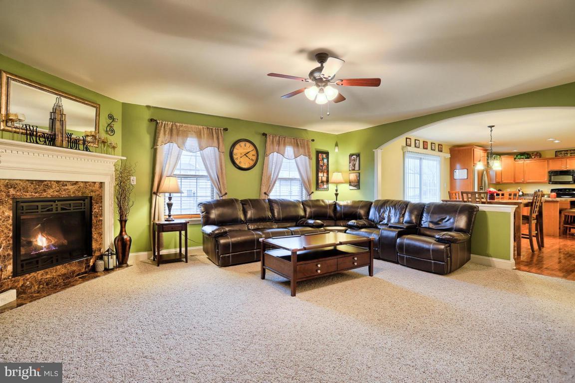HEMPFIELD CROSSING - Residential
