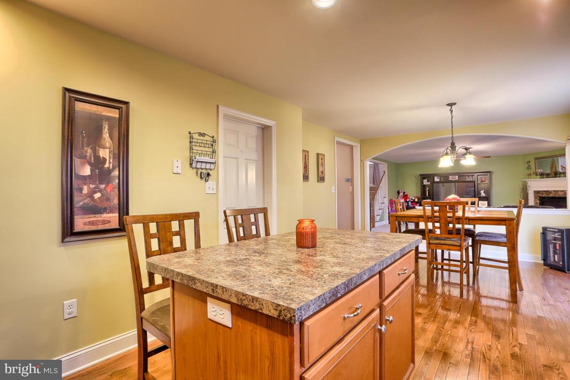 HEMPFIELD CROSSING - Residential