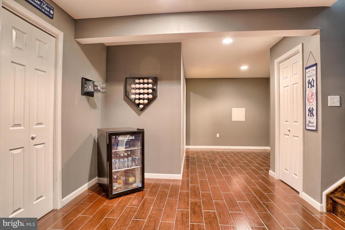 HEMPFIELD CROSSING - Residential