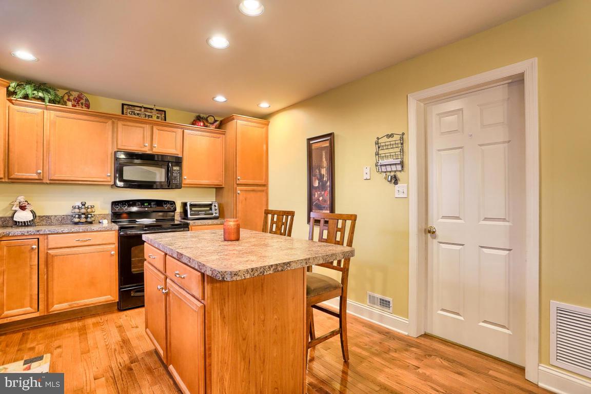 HEMPFIELD CROSSING - Residential