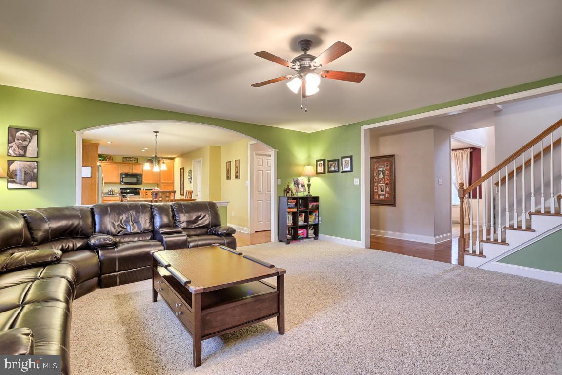 HEMPFIELD CROSSING - Residential