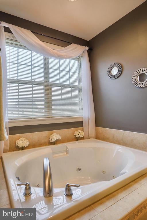 HEMPFIELD CROSSING - Residential
