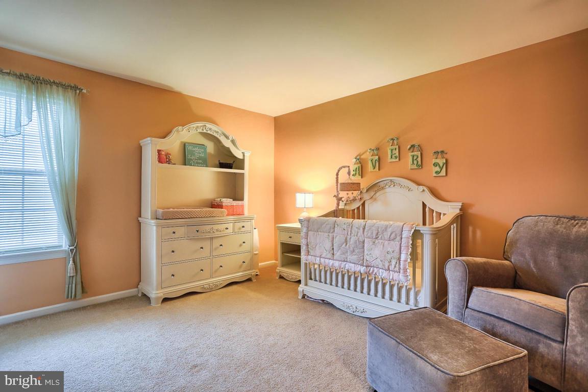 HEMPFIELD CROSSING - Residential
