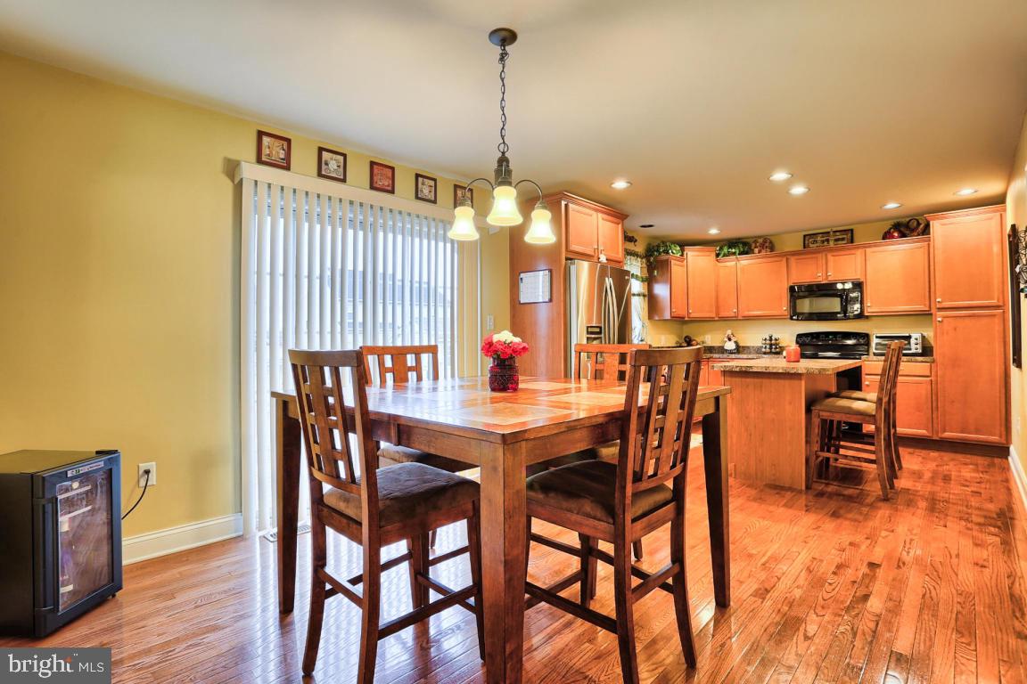 HEMPFIELD CROSSING - Residential