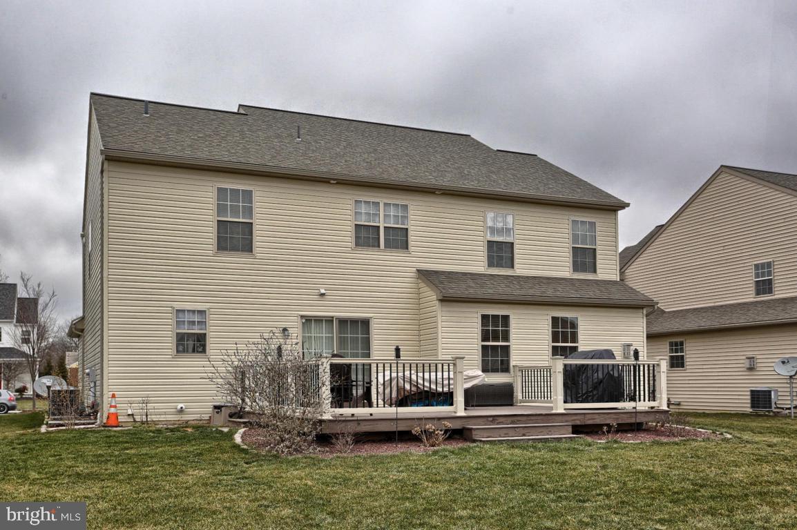 HEMPFIELD CROSSING - Residential