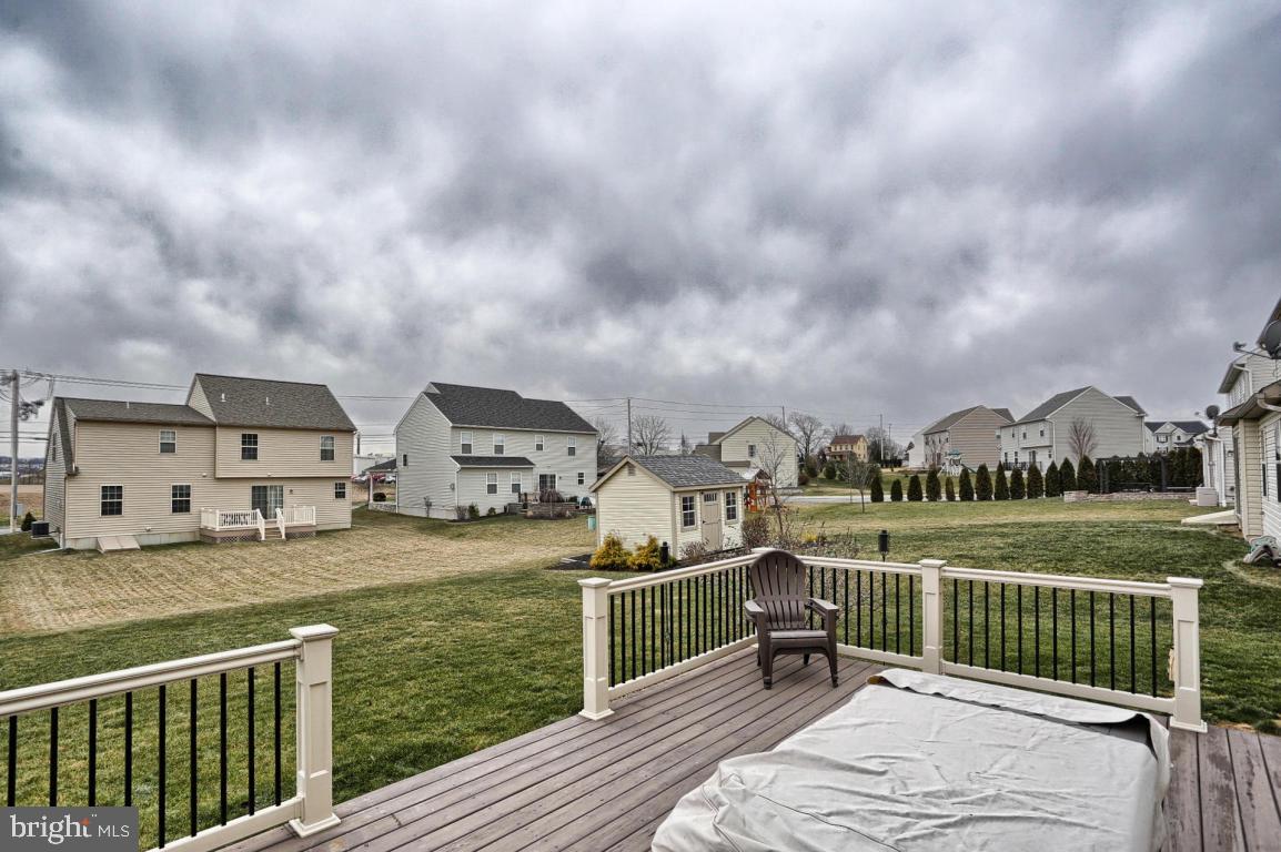 HEMPFIELD CROSSING - Residential