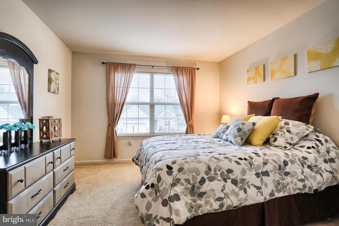 HEMPFIELD CROSSING - Residential