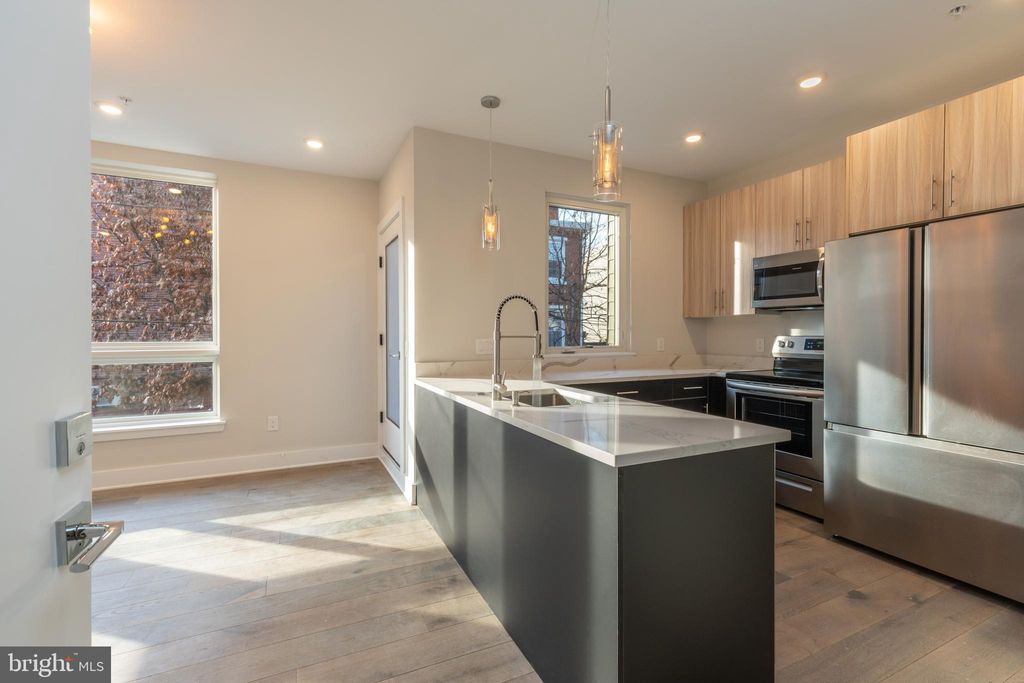 Photo of 920 N 15th Street #2, PHILADELPHIA, PA 19130 (MLS # PAPH2566184)