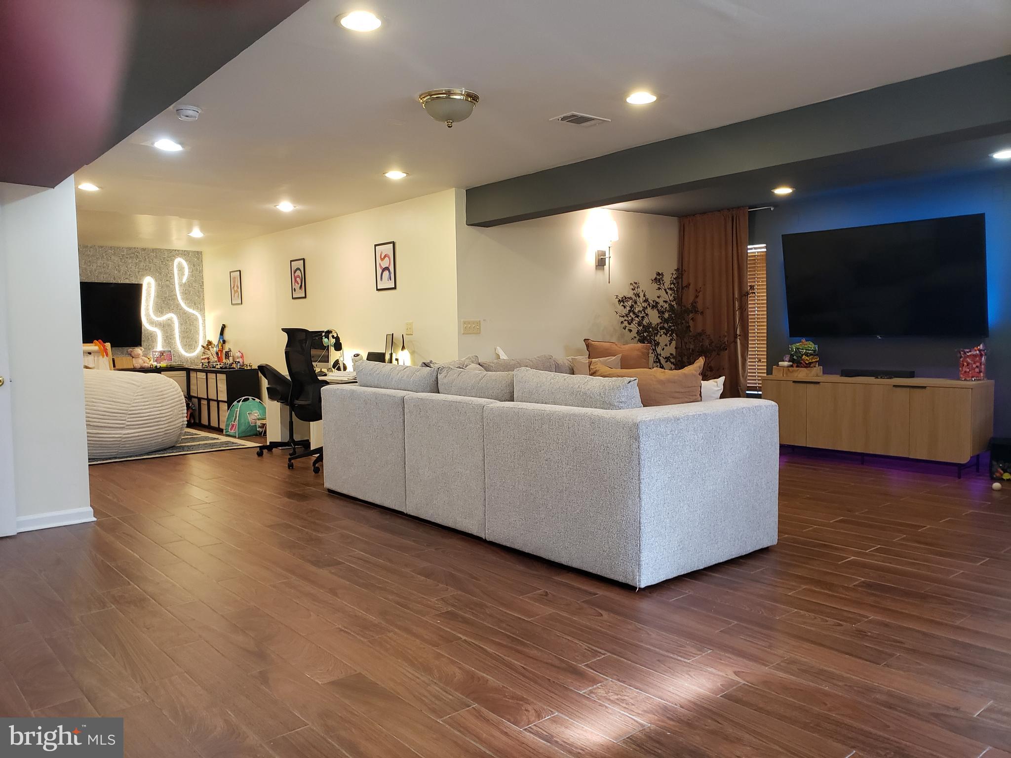 FORGE LANDING - Residential