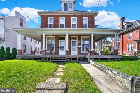 Photo of 138 N Market Street, ELIZABETHTOWN, PA 17022 (MLS # PALA2057792)